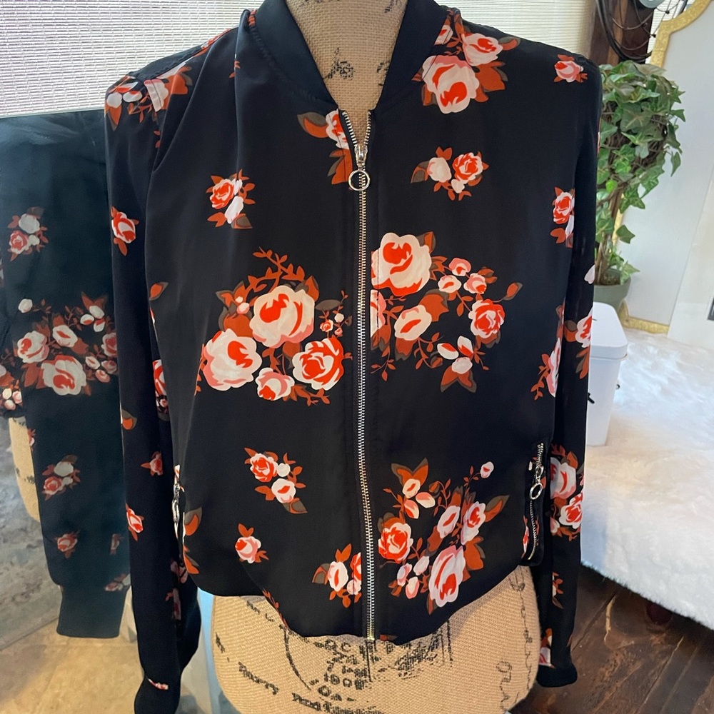 Cloud Chaser Rose Floral Silky Bomber Jacket M
